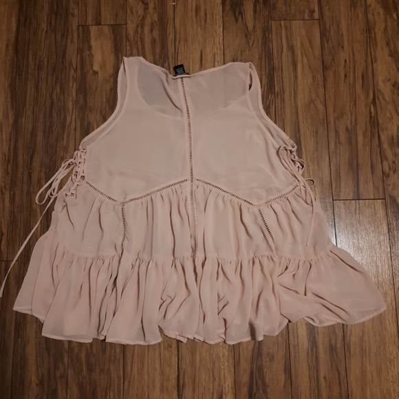 TORRID / 1X / Chiffon Blush Lace Up Side Tank Top - Picture 6 of 10